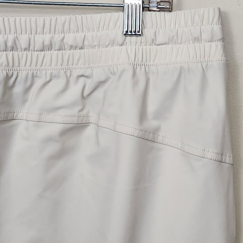 New! Old Navy Go-Dry Warp Knit Nylon High-Rise Joggers Sleektech Pant NWT SZ XL - Picture 8 of 16